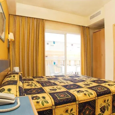 Курортний комплекс Mll Palma Bay Club Ель-Ареналь